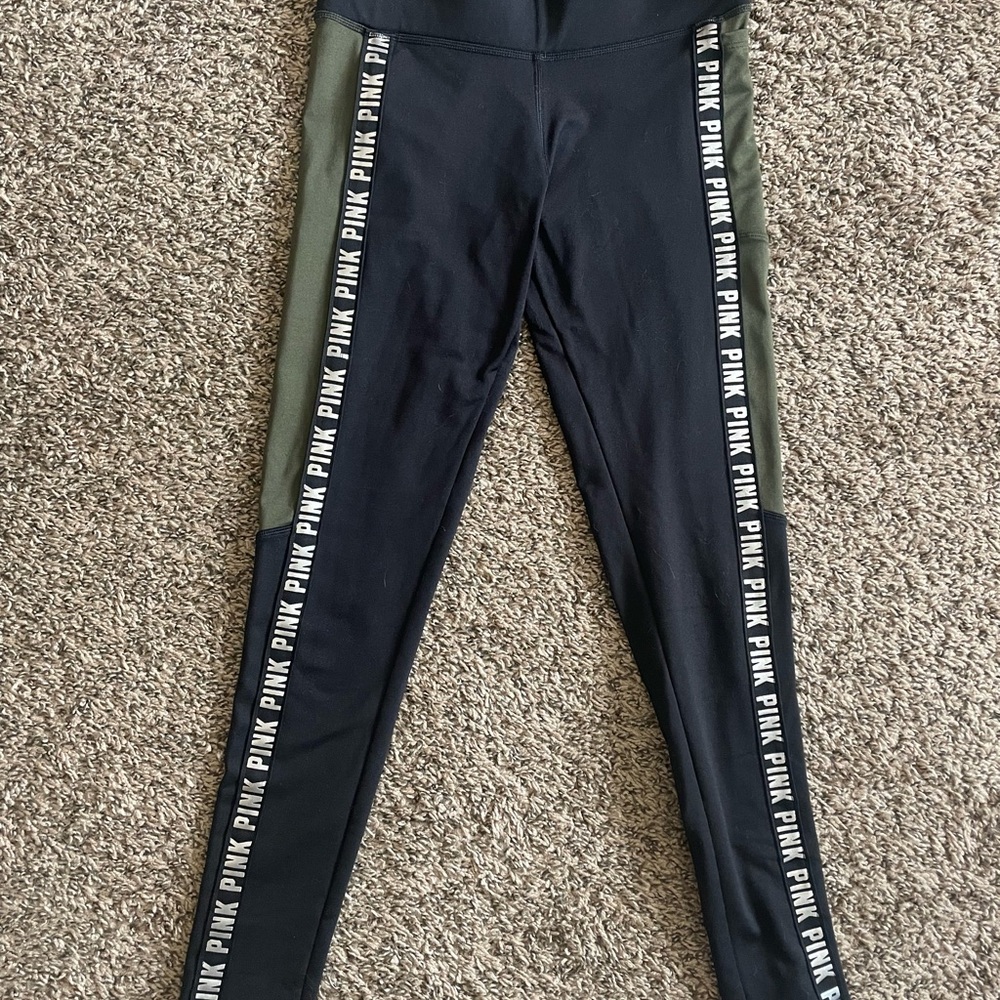 PINK Victoria's Secret Black and Green Fleece Lined Leggings